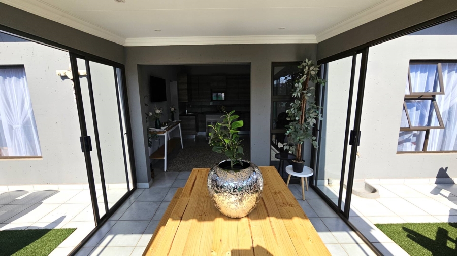 2 Bedroom Property for Sale in Melodie North West